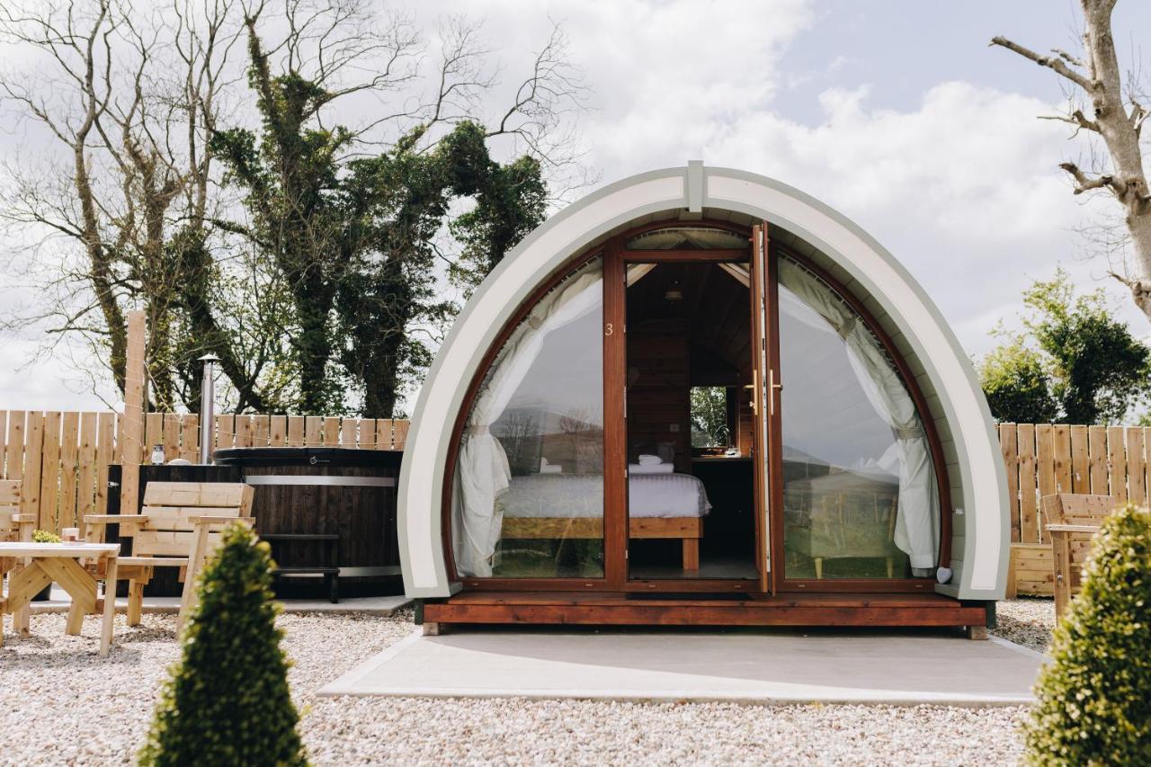 North Coast 9 Glamping Hotel Capecastle ภายนอก รูปภาพ