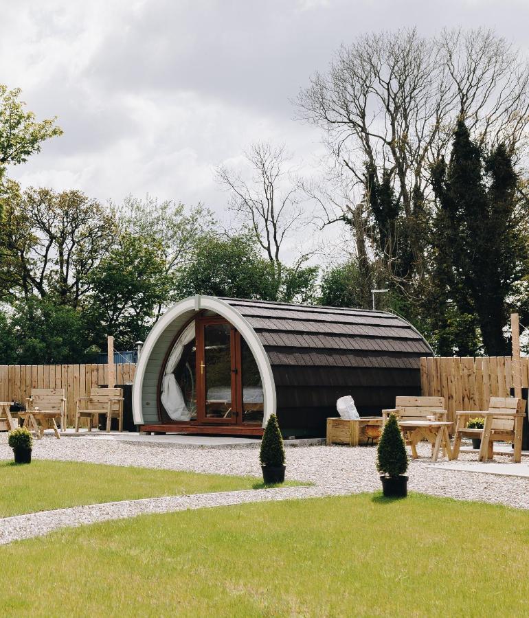 North Coast 9 Glamping Hotel Capecastle ภายนอก รูปภาพ